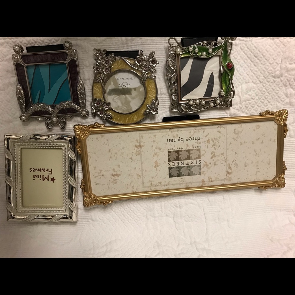 A delightful bundle of Lenox, Mini, and Six Trees Vintage small Photos frames